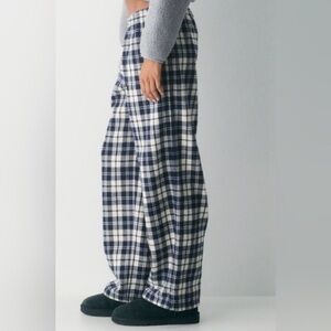 Aritzia Slowdown 100% Cotton & White Wide-Leg Plaid Pull-On Pants